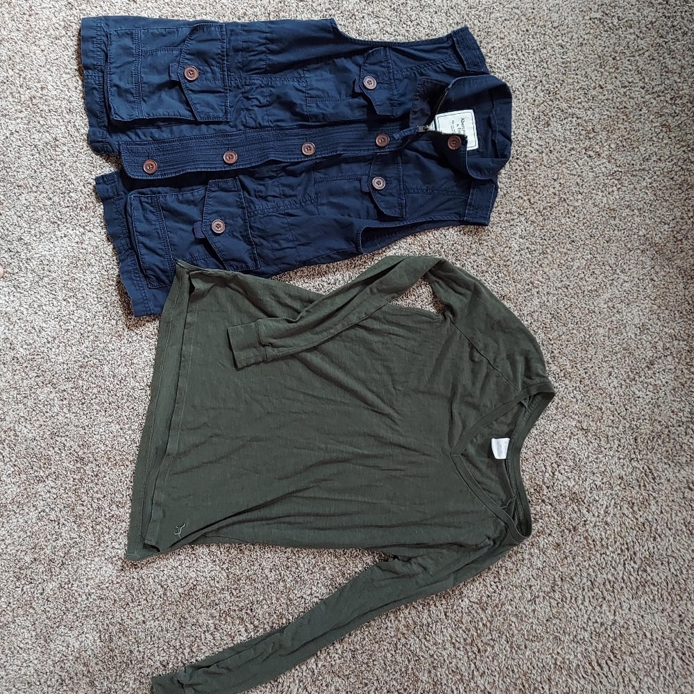Abercrombie utility vest and PINK legging shirt